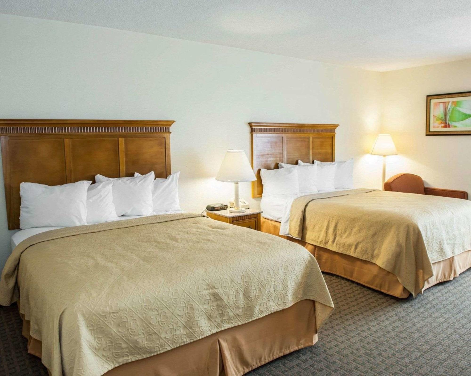 Quality Inn And Suites Ινδιανάπολη Εξωτερικό φωτογραφία