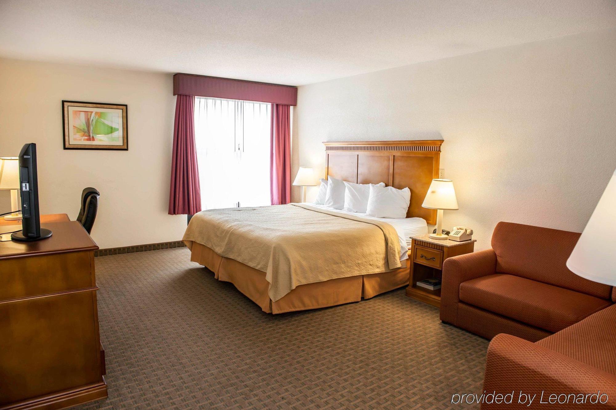 Quality Inn And Suites Ινδιανάπολη Εξωτερικό φωτογραφία