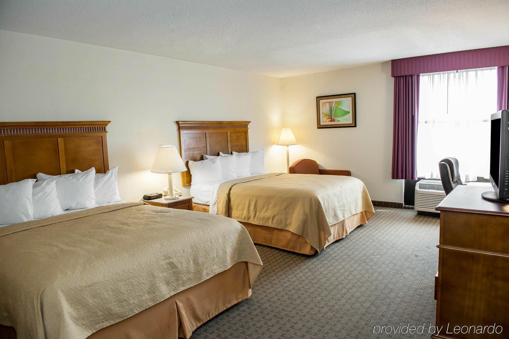 Quality Inn And Suites Ινδιανάπολη Εξωτερικό φωτογραφία