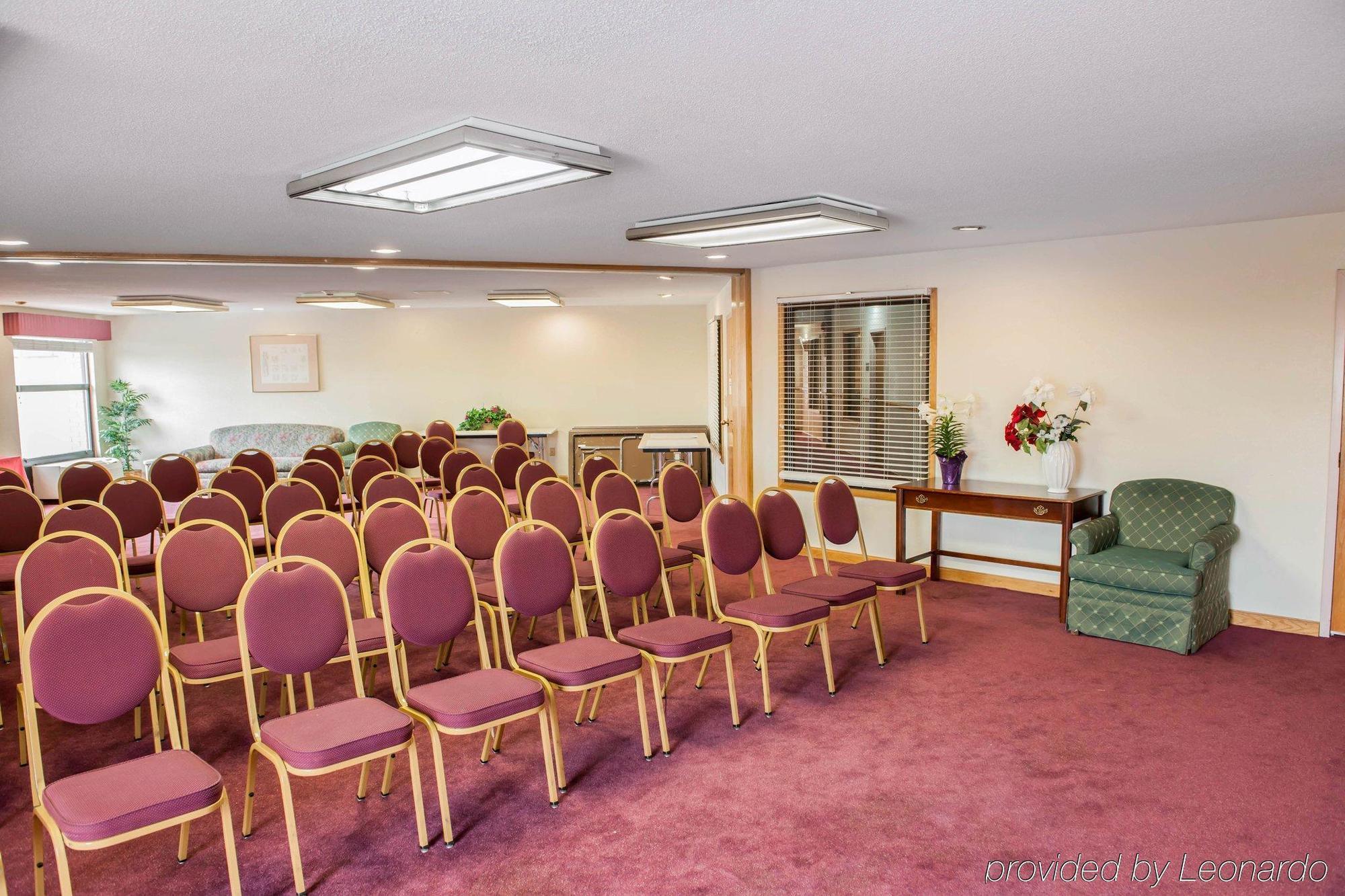 Quality Inn And Suites Ινδιανάπολη Εξωτερικό φωτογραφία