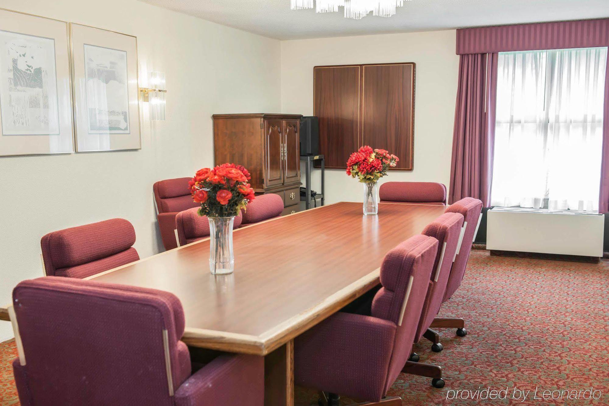 Quality Inn And Suites Ινδιανάπολη Εξωτερικό φωτογραφία