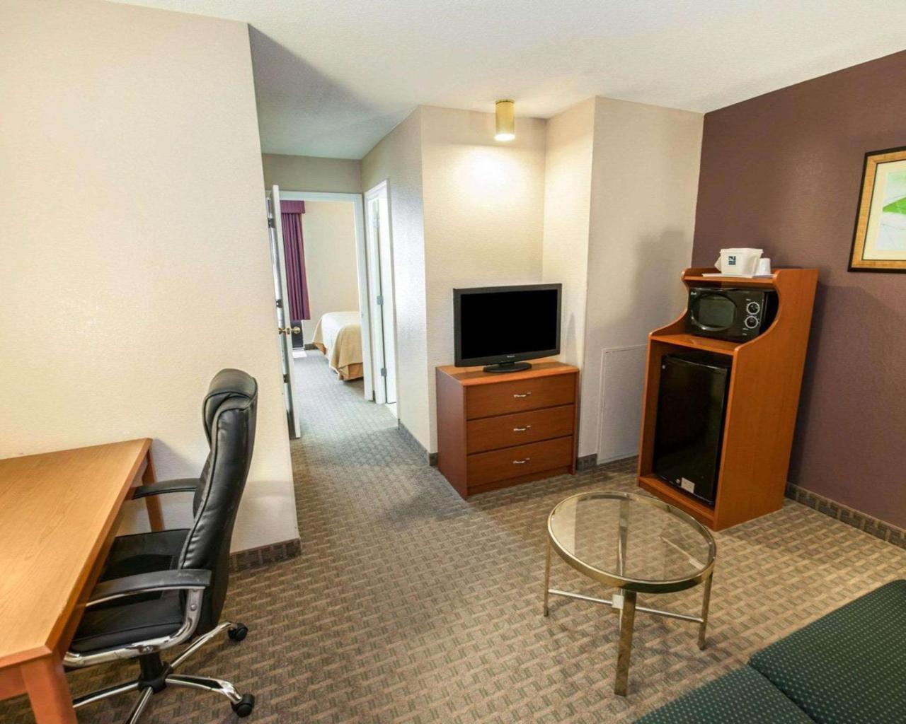 Quality Inn And Suites Ινδιανάπολη Εξωτερικό φωτογραφία